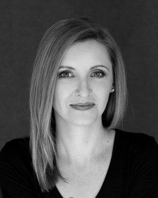 Lisa Thomson profile image